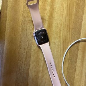 Series 4 Apple Watch 40MM